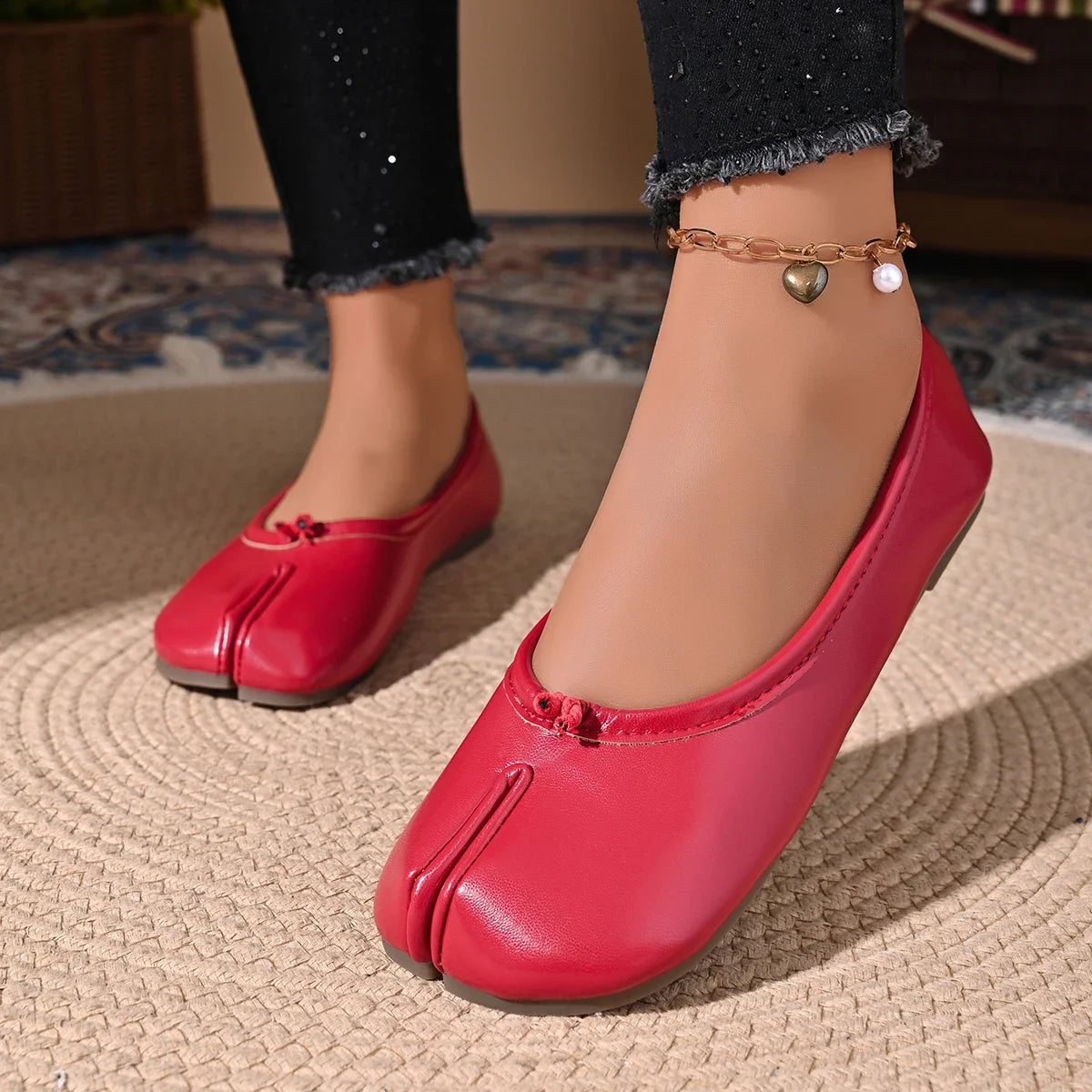 Japanese Style Tabi Ninja Shoes Women Cozy Leather Flats Split Hoof Toe Loafers Femme Mary Jeans Mocasines Ladies Ballerina Shoe