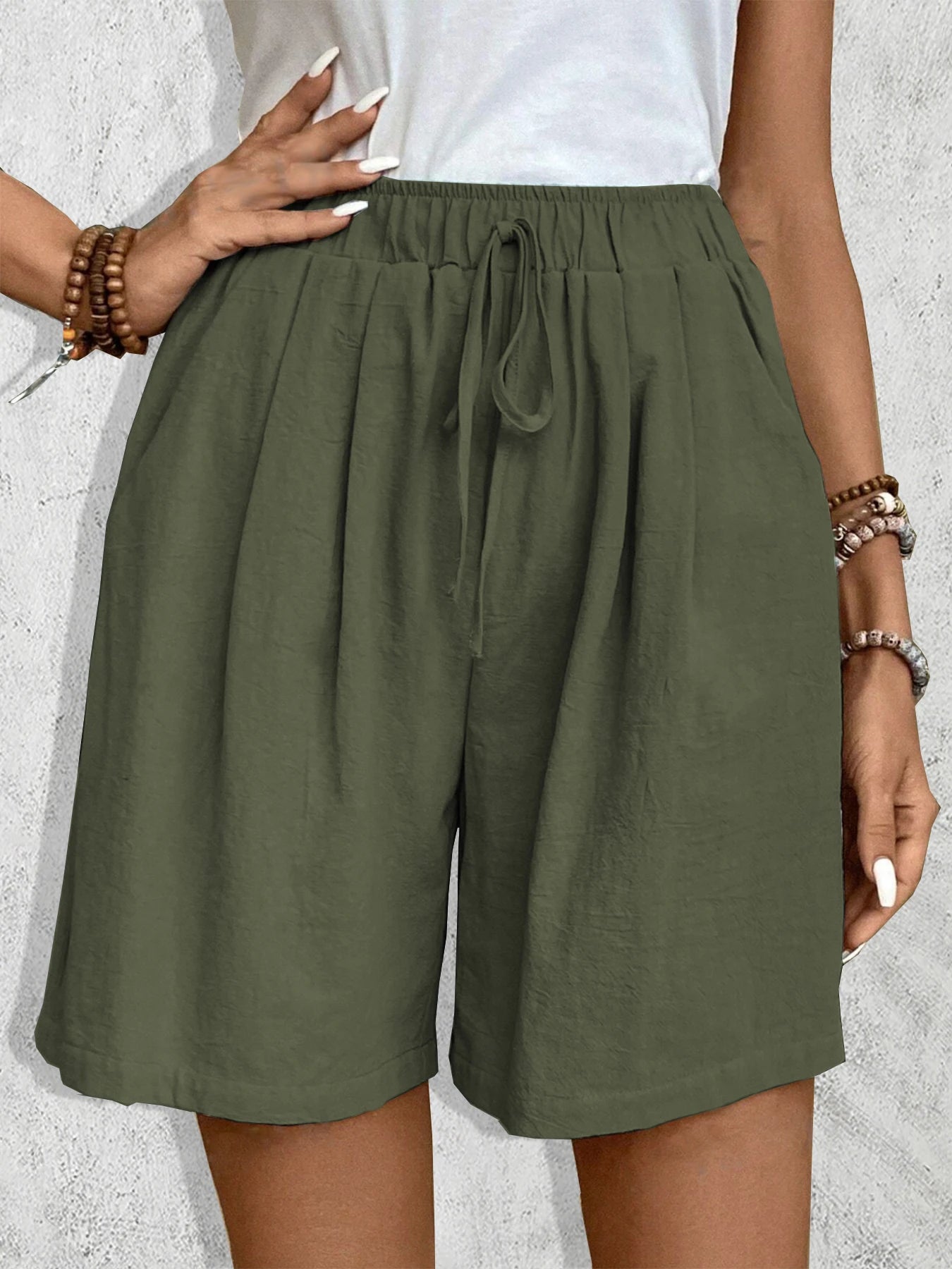 Women’s Solid Color Fashion Casual Elegant Style Shorts Versatile Daily Sports Style Slim and loose fitting straight leg pants