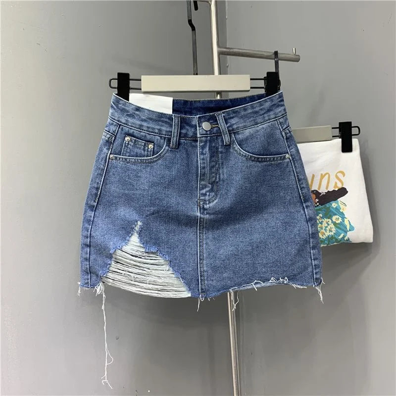 High Ripped Mini Denim Skirt Irregular Raw Fringe Hem Classic Front Pocket Design for Street and Daily Looks