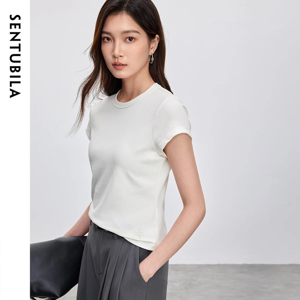 SENTUBILA Women's Slim T-shirt 2025 Spring Summer Fashion Solid Knitted Simple Crewneck Short Sleeve Embroidery Tops 152T59063