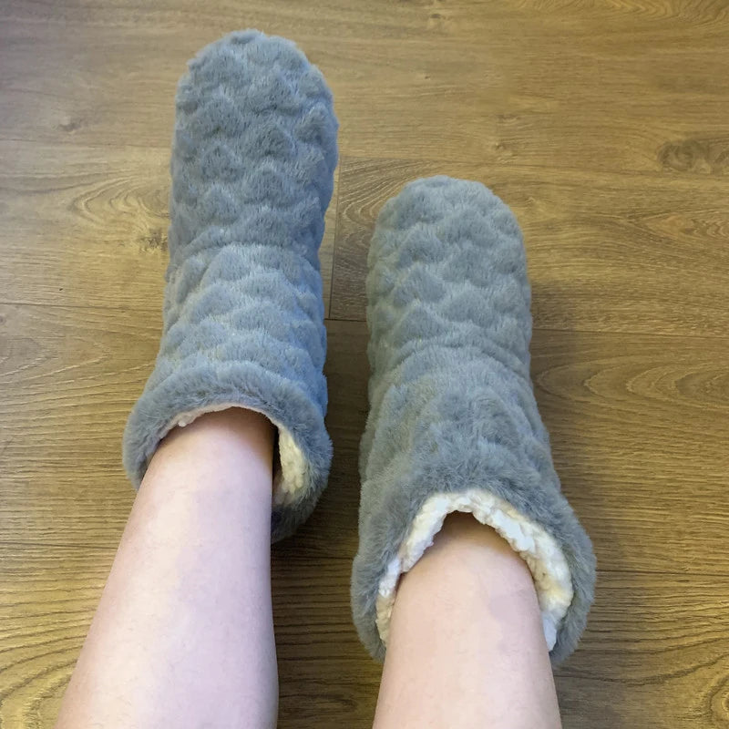 1 Pairs Women Slippers Autumn Winter Home Warm Padded Thickened Colorful Love Mid-calf Non Slip Women Floor Shoes Zapatos