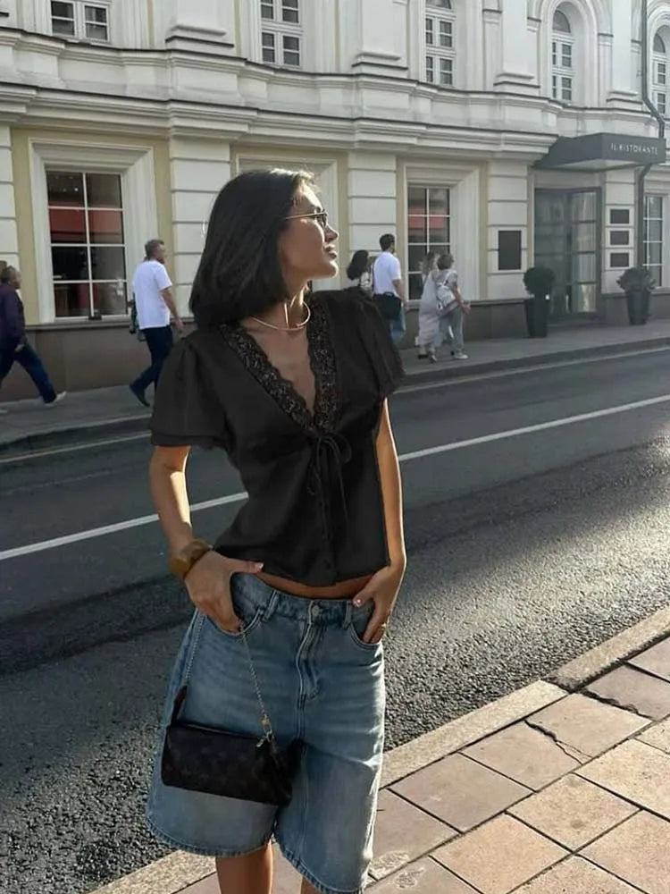 CNYISHE Lace Patchwork Solid Short Sleeve Tops for Women V Neck Sheath Fashion Tees Female Sexy Club T-shirts Elegant Casual