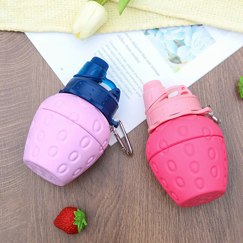 Portable Foldable Sports Water Bottle 600Ml Travel Sports Bottle Strawberry Shaped Water Bottle Kids Silicone Telescopic Cup