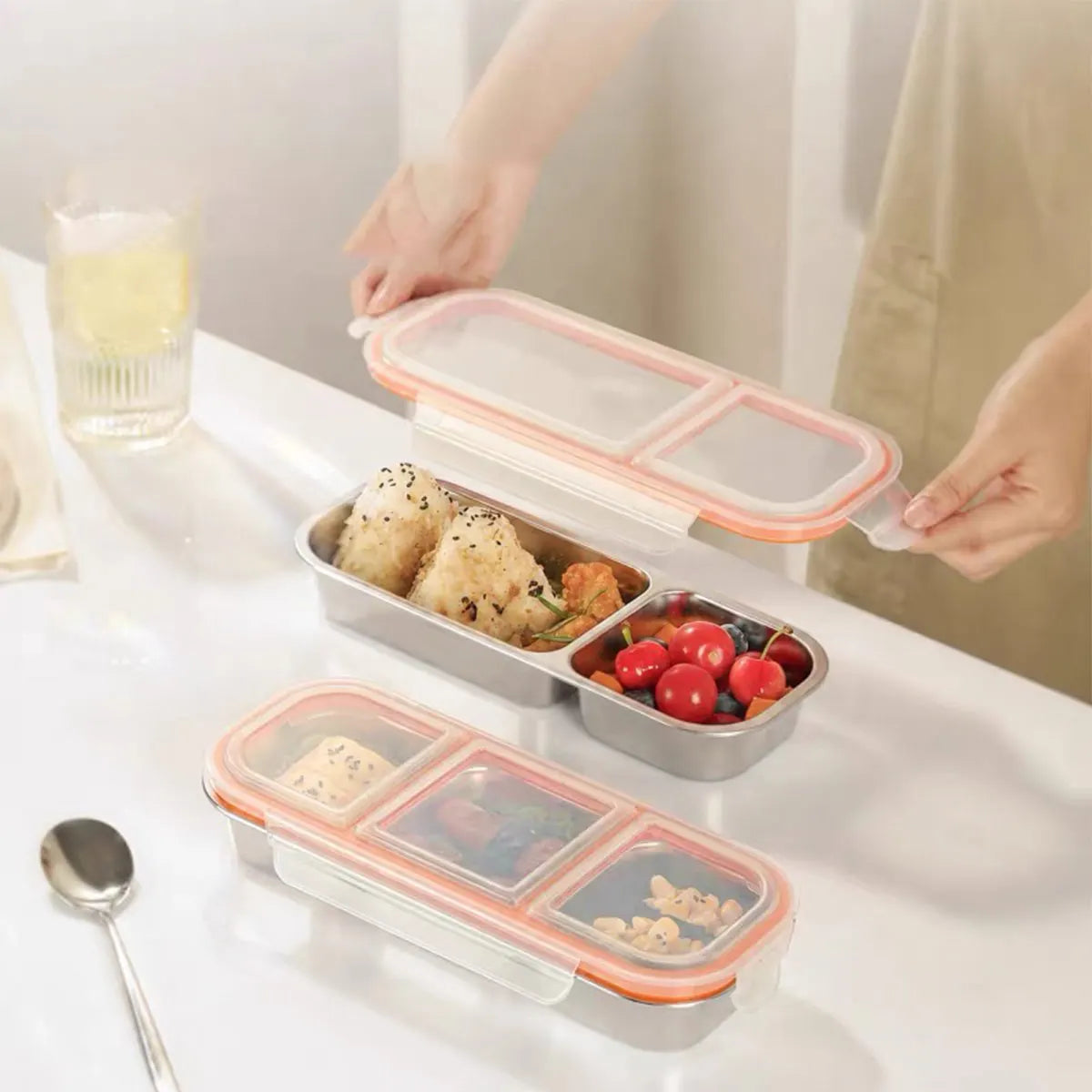 Stainless steel light food and fruit lunch box with compartments, sealed and fresh-keeping, weight loss, quantitative small lunc