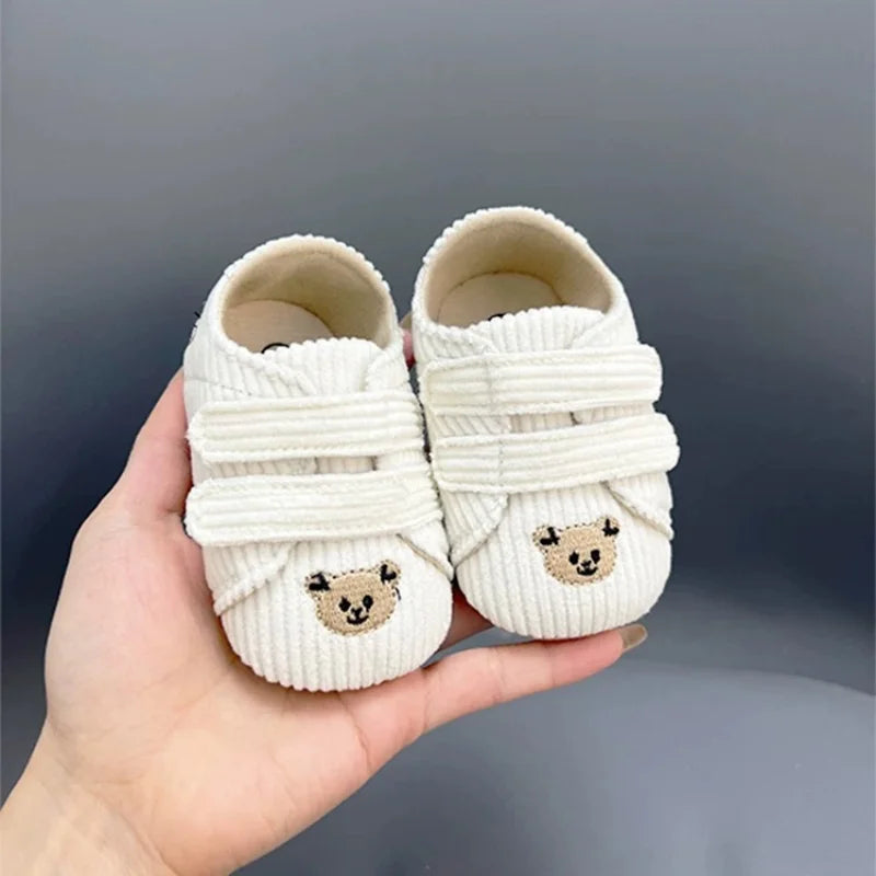 Boys and Girls Panda Sports Shoes in Spring and Autumn Seasons Children's Fashion Sports Tablet Baby Shoes from 0 to 18 Months