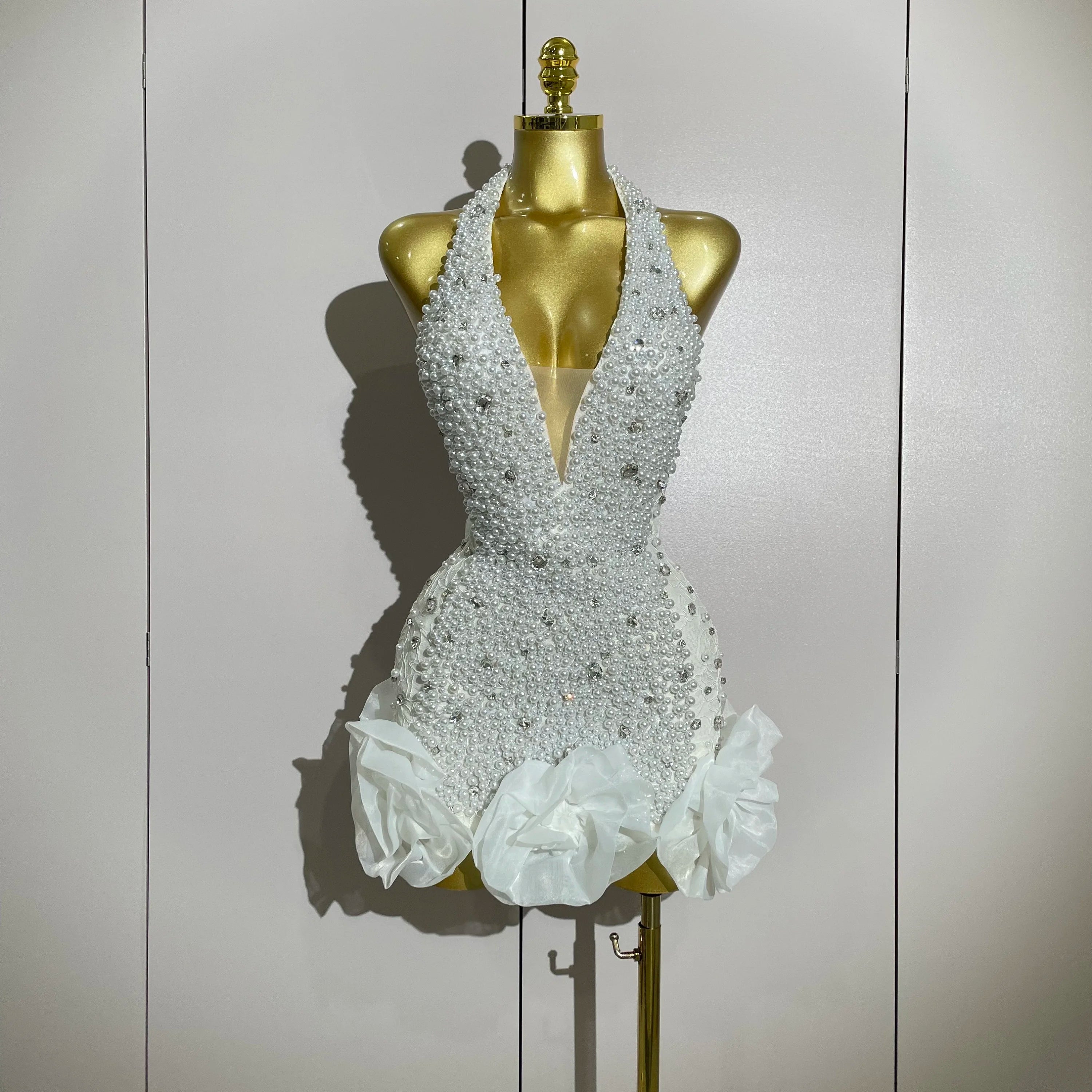 High Quality Luxury Shiny Diamonds Pearl Flowers Deep V Halter Short Dress Women Celebrate Eveing Celebrity Birthday Party Dress