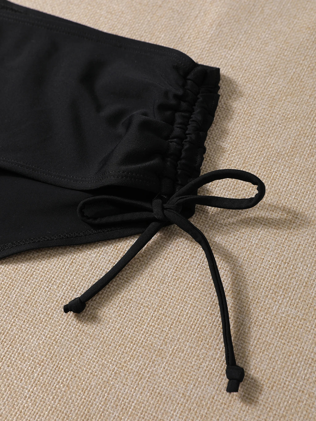 Summer Sexy Black Two-piece Triangle Bikini Swimsuit Women's Beachwear Fashion Summer Bikini