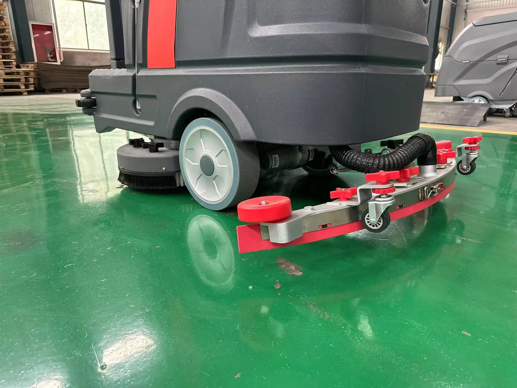 New High-voltage Electric Riding Self-Propelled Factory Floor Cleaner, 24V100AH 100L Tank, Professional Cleaning,