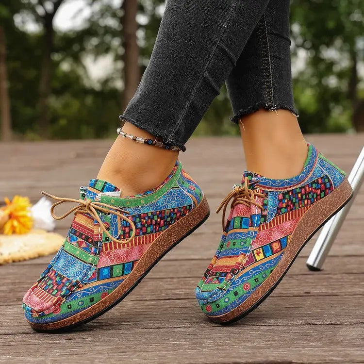 Spring 2025 Women's Printed Canvas Shoes Flat Platform Casual Toe Loafers Breathable Autumn Fashion Sneakers