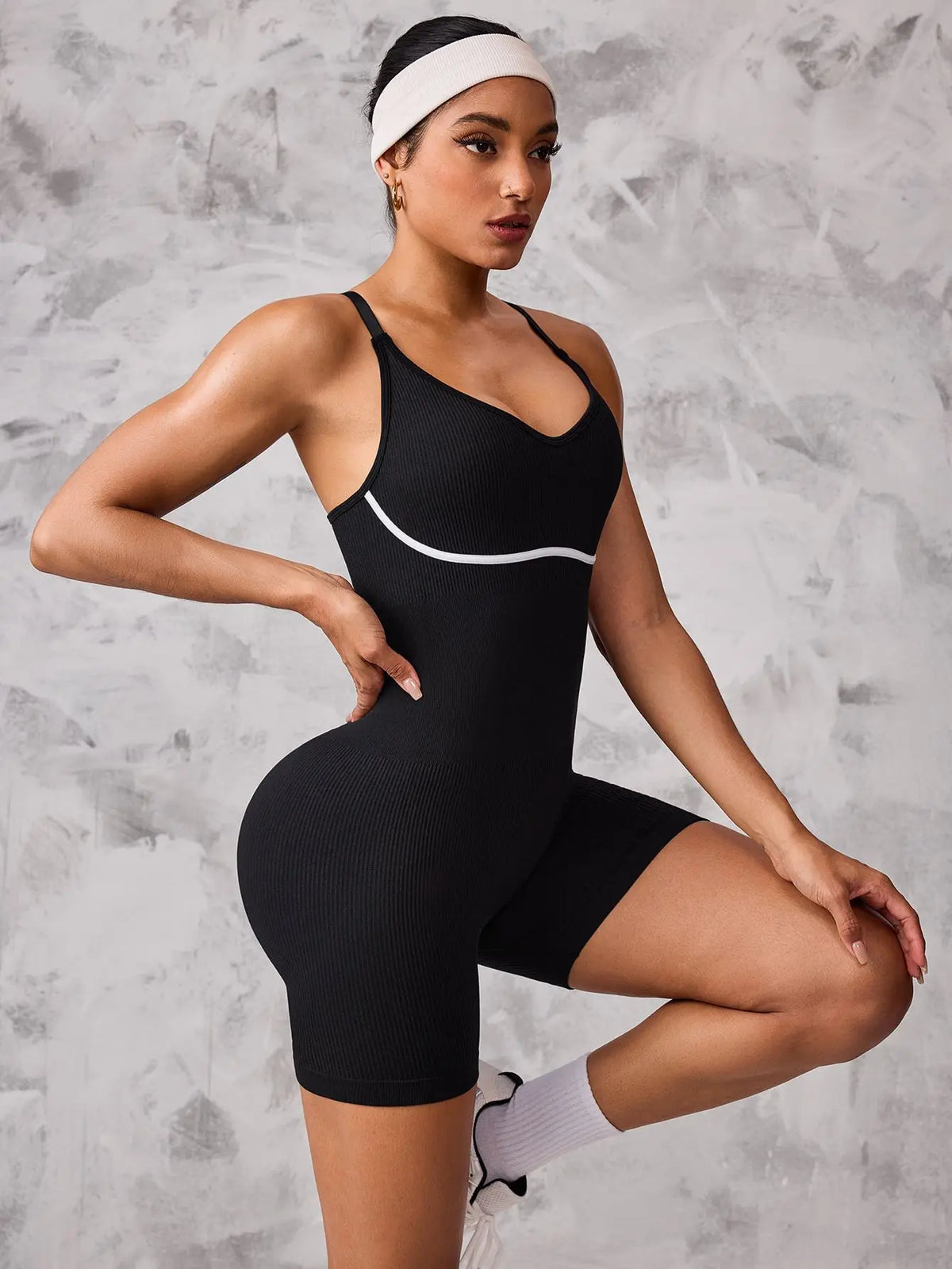 Women Contrast Line Cami Jumpsuit Tummy Control Butt Lifting Bodycon Short Unitard For Yoga Pilates Fitness Workout