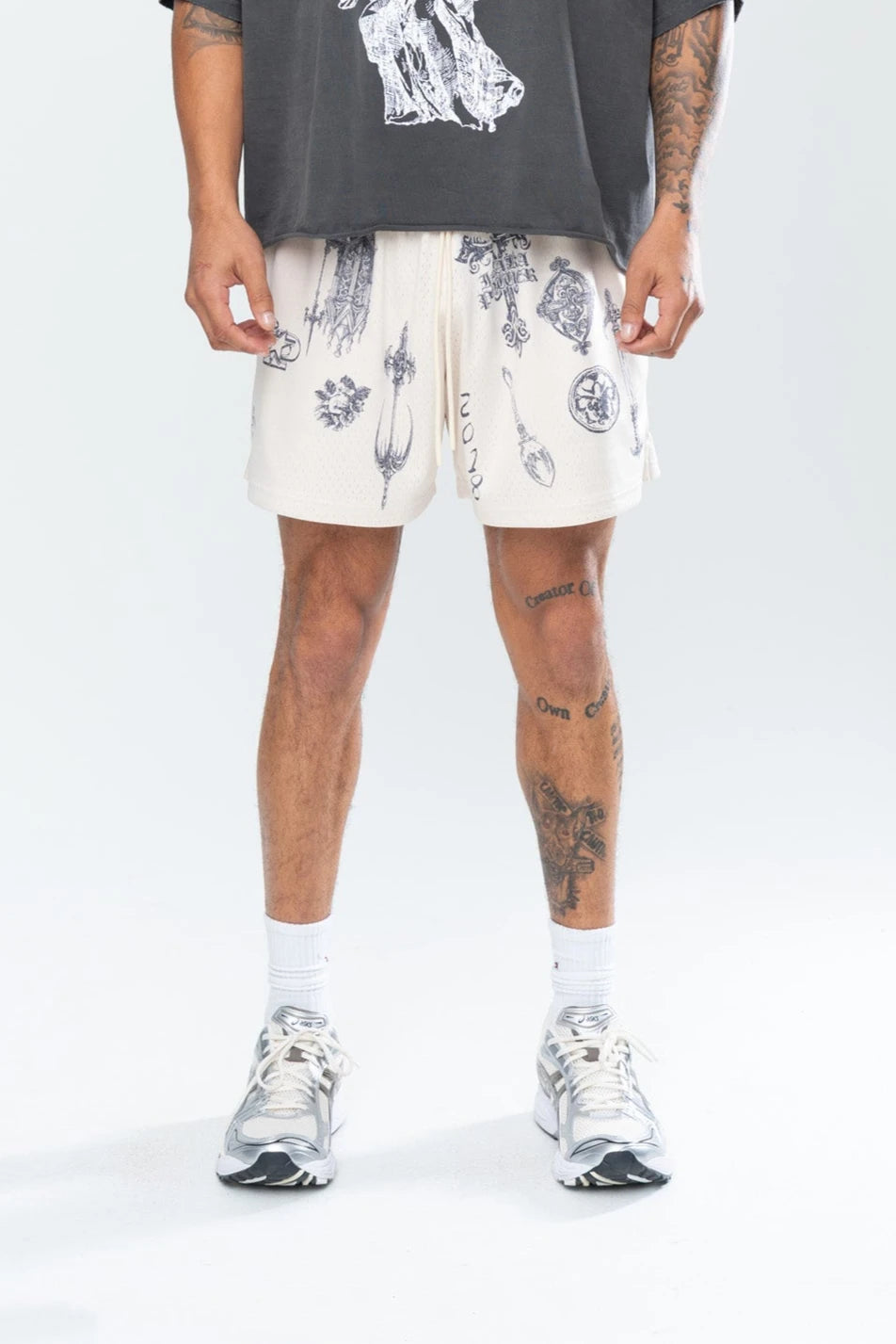 2026 Summer Y2K Gothic Weapon Print Mesh Shorts Men Breathable Streetwear Elastic Waist Casual Gym Lightning Pattern Shorts