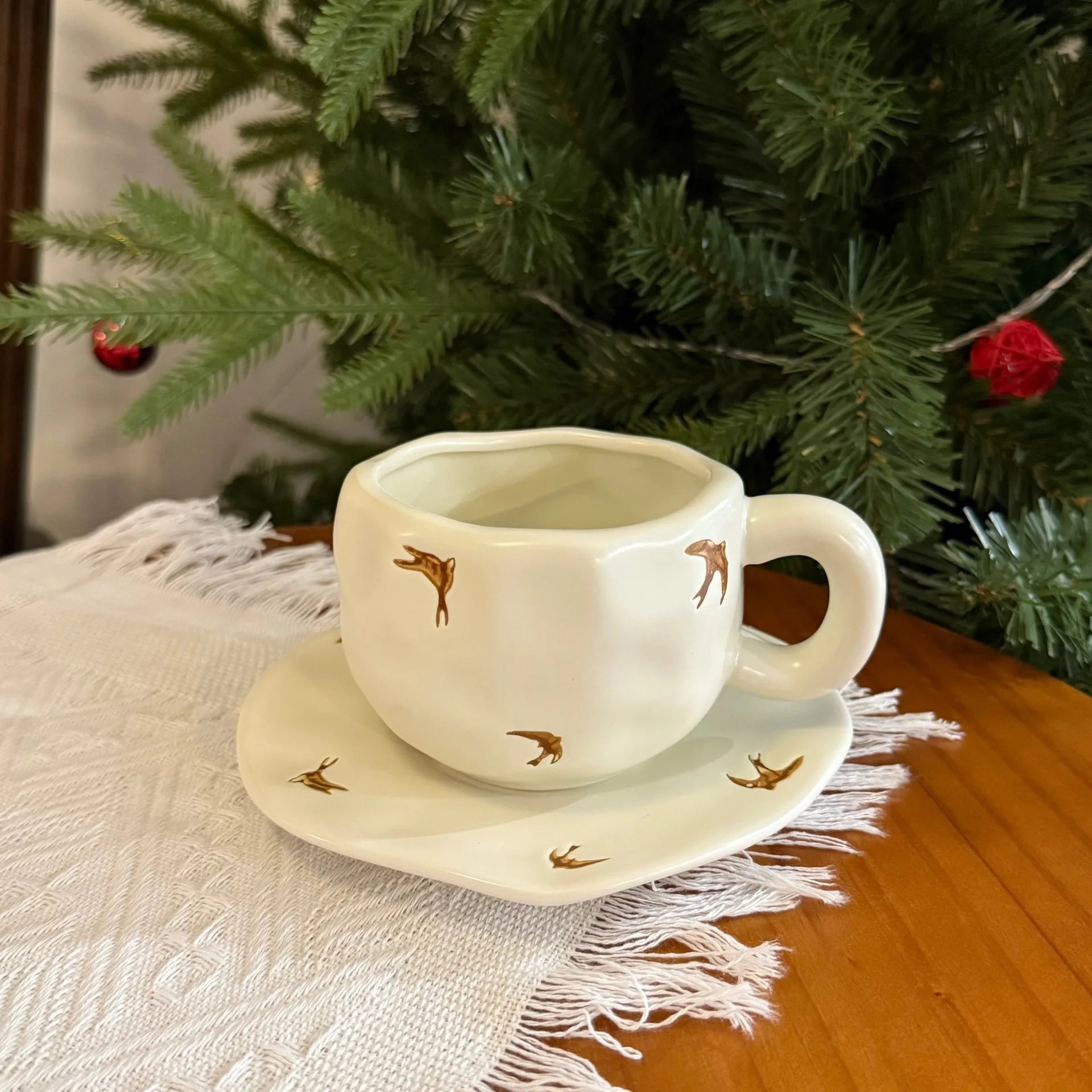 ins style retro flower ceramic cups and saucers, hand-squeezed irregular coffee cups and saucers, afternoon tea cups and saucers