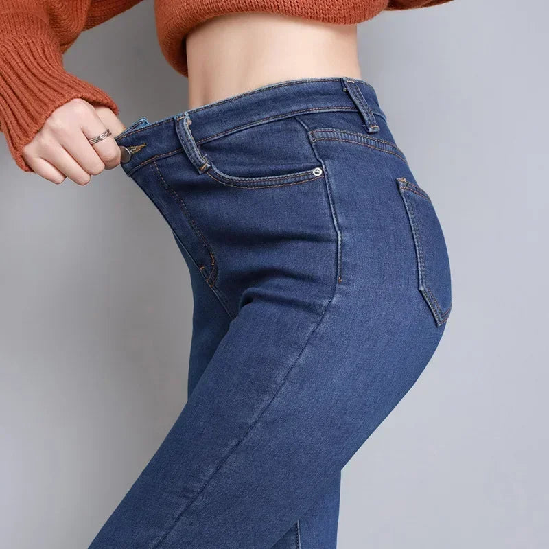 Lady Plush Thermal Jeans Winter Snow Warm Stretch Thin Jeans Women Fleece Pencil Pants Fashion Straight Leg Denim Trousers