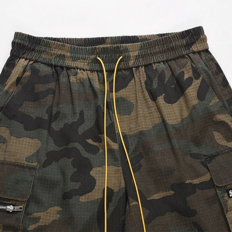Men's Camouflage Shorts Multi Pocket Zipper Cargo Shorts Streetwear Elastic Drawstring Waist Shorts Male ﻿