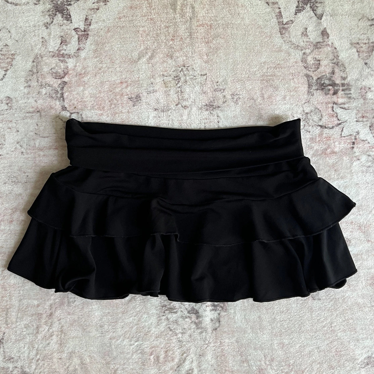 Y2k Retro and Artistic Forest-Style Hot Girl Short Skirt, Slimming Ruffled Skirt, Sexy Low-Waisted Pleated Skirt for Women Emo