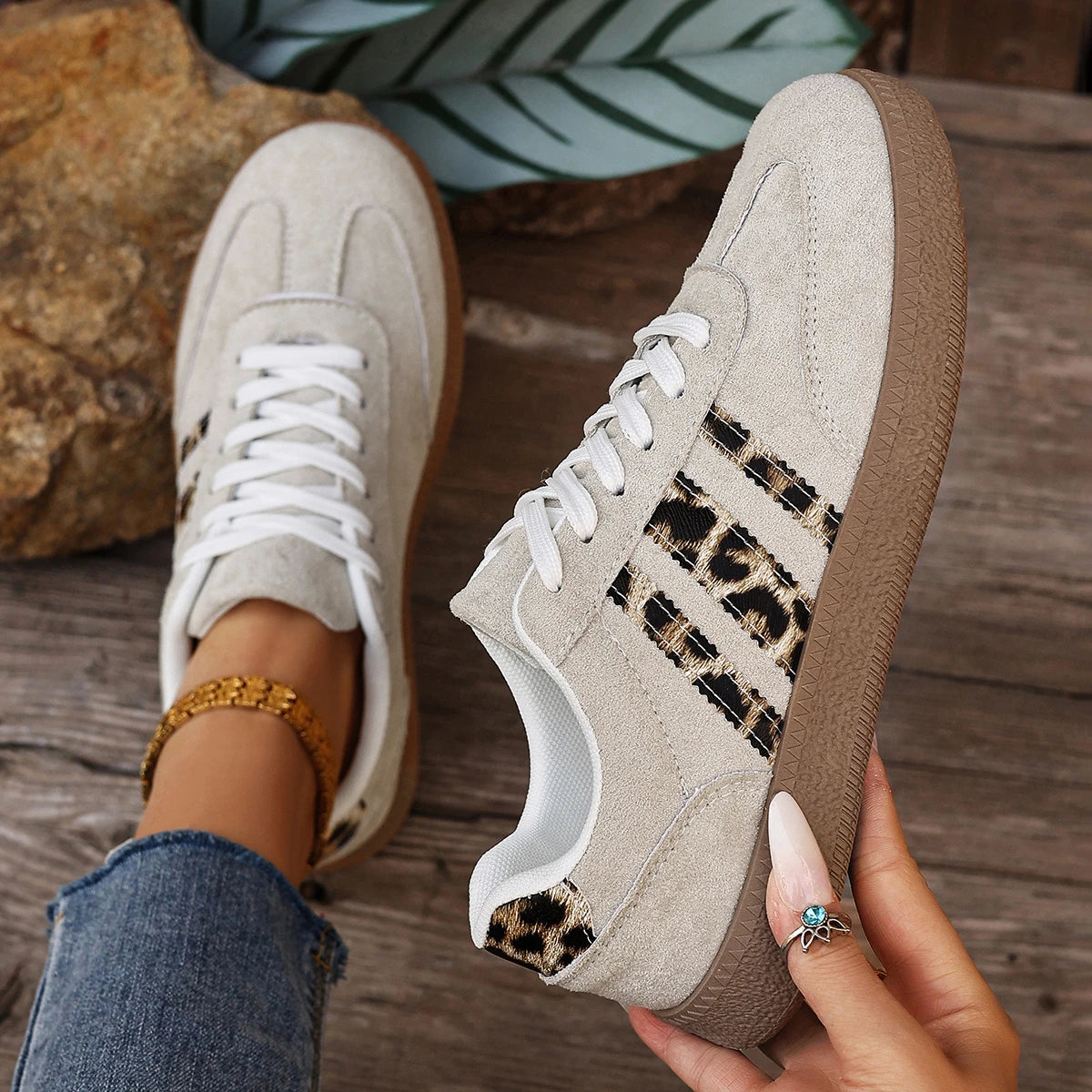 New Leopard Print Casual Sports Shoes for Autumn Winter, Large-sized Lace-up Anti-slip Round-toe Lace-up Women's Single Shoes 74