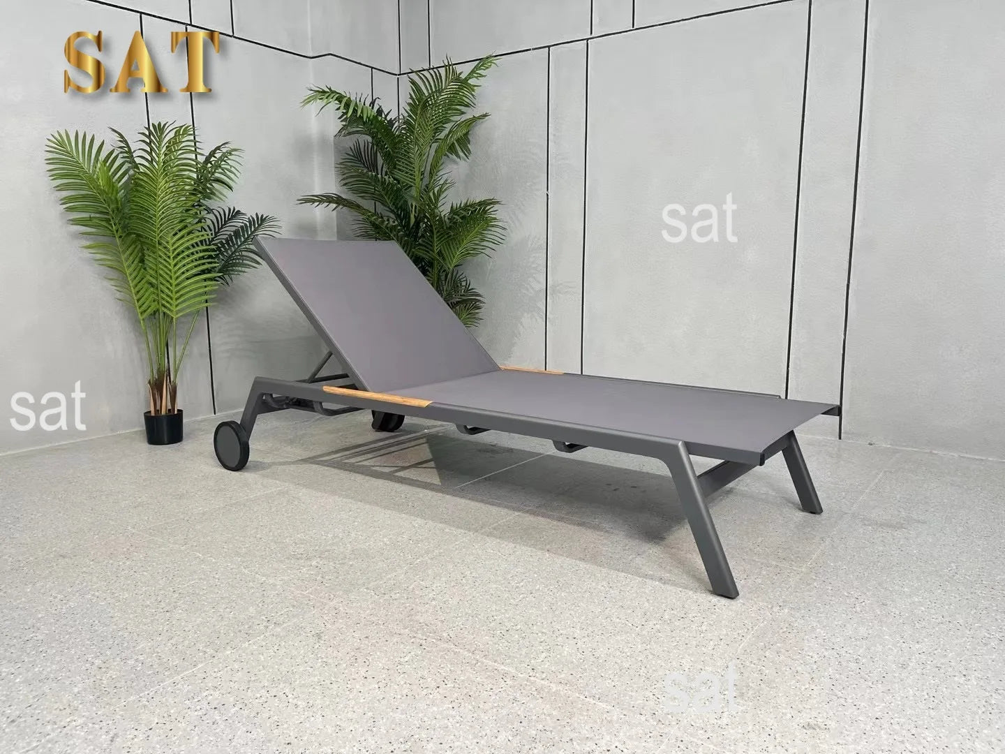 & Modern Outdoor Patio Sun Loungers Villa Portable Beach Pool Lounger Aluminum Sunbed for Hotel Resort