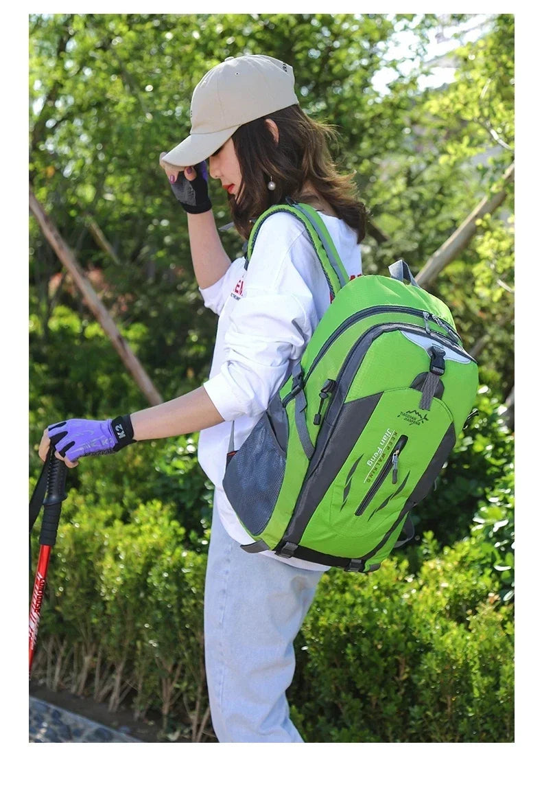 2026 Outdoor Travel Backpack Big Capacity Fashion Travel Backpacks Men Climbing Backpack Classic Sport Travel Backpacks