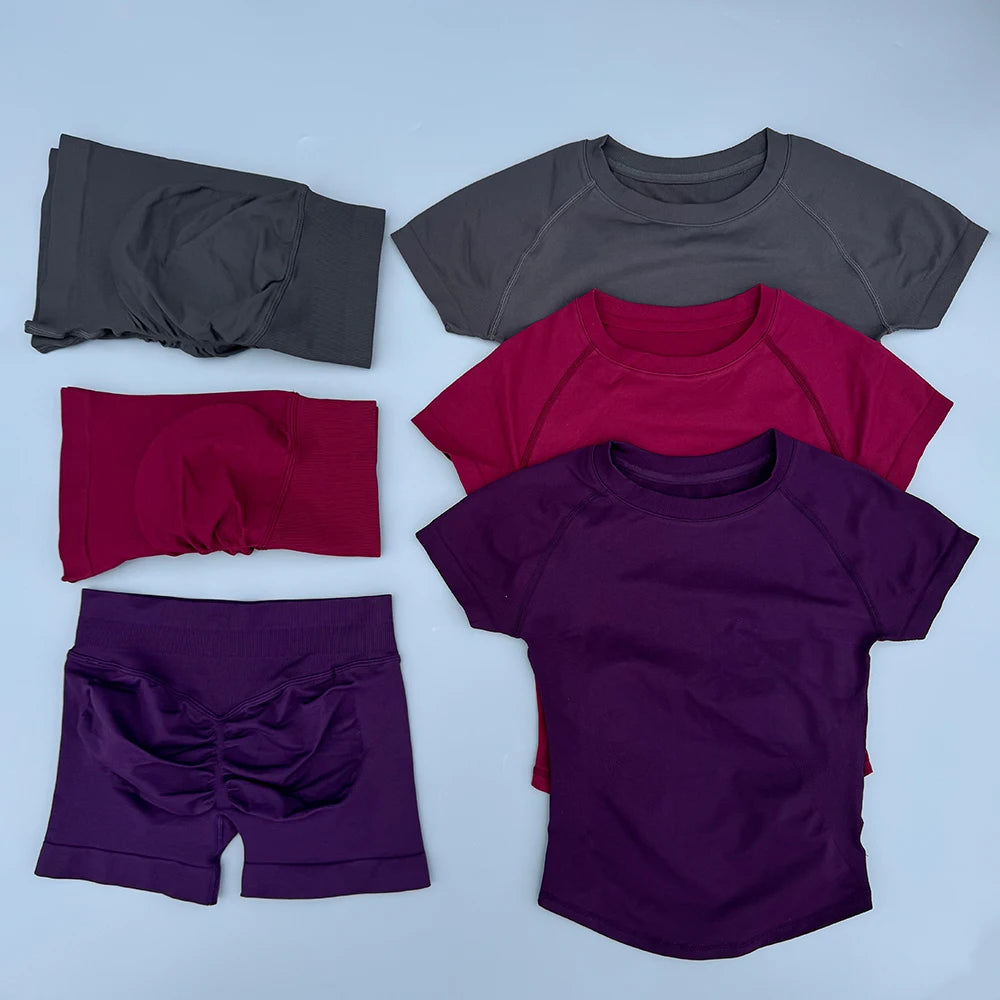 SWEAT UNDFYNE 2 Pieces Sports Sets Short Sleeve Seamless Yoga Top Fitness Set Women Workout Running Sports Shorts Gym Suit