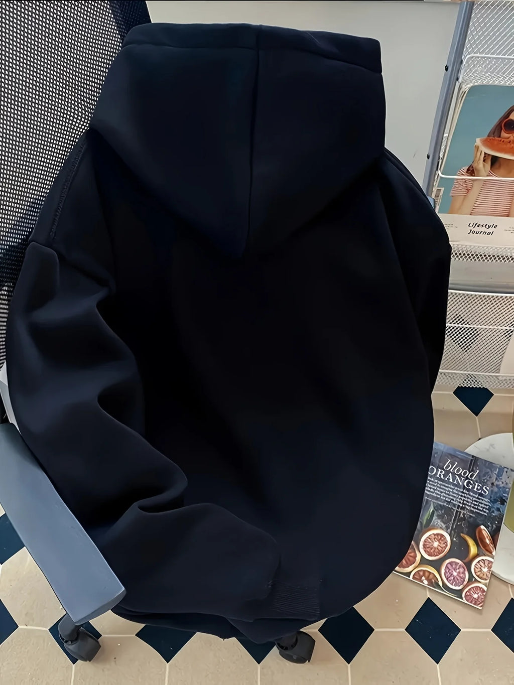 Autumn and winter hooded sweatshirt with Korean printed casual style multifunctional easy to wear suitable for commuting hoodies