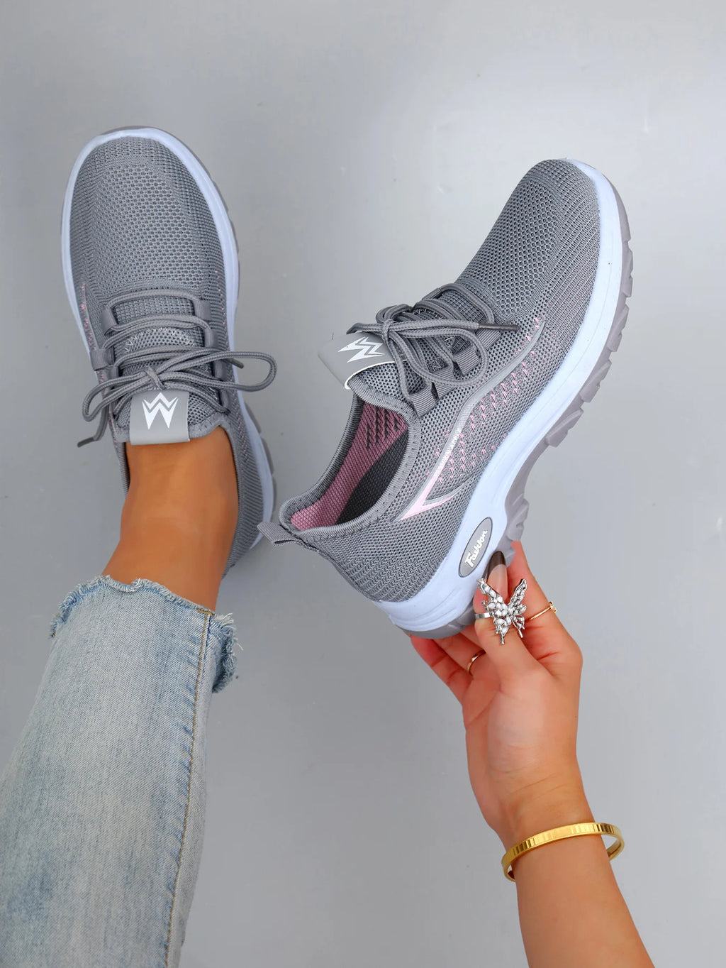 Spring and Autumn New Women's Casual Lace-Up Sneakers, Comfortable, Breathable, Lightweight and Wear-Resistant Sports and Casual Shoes