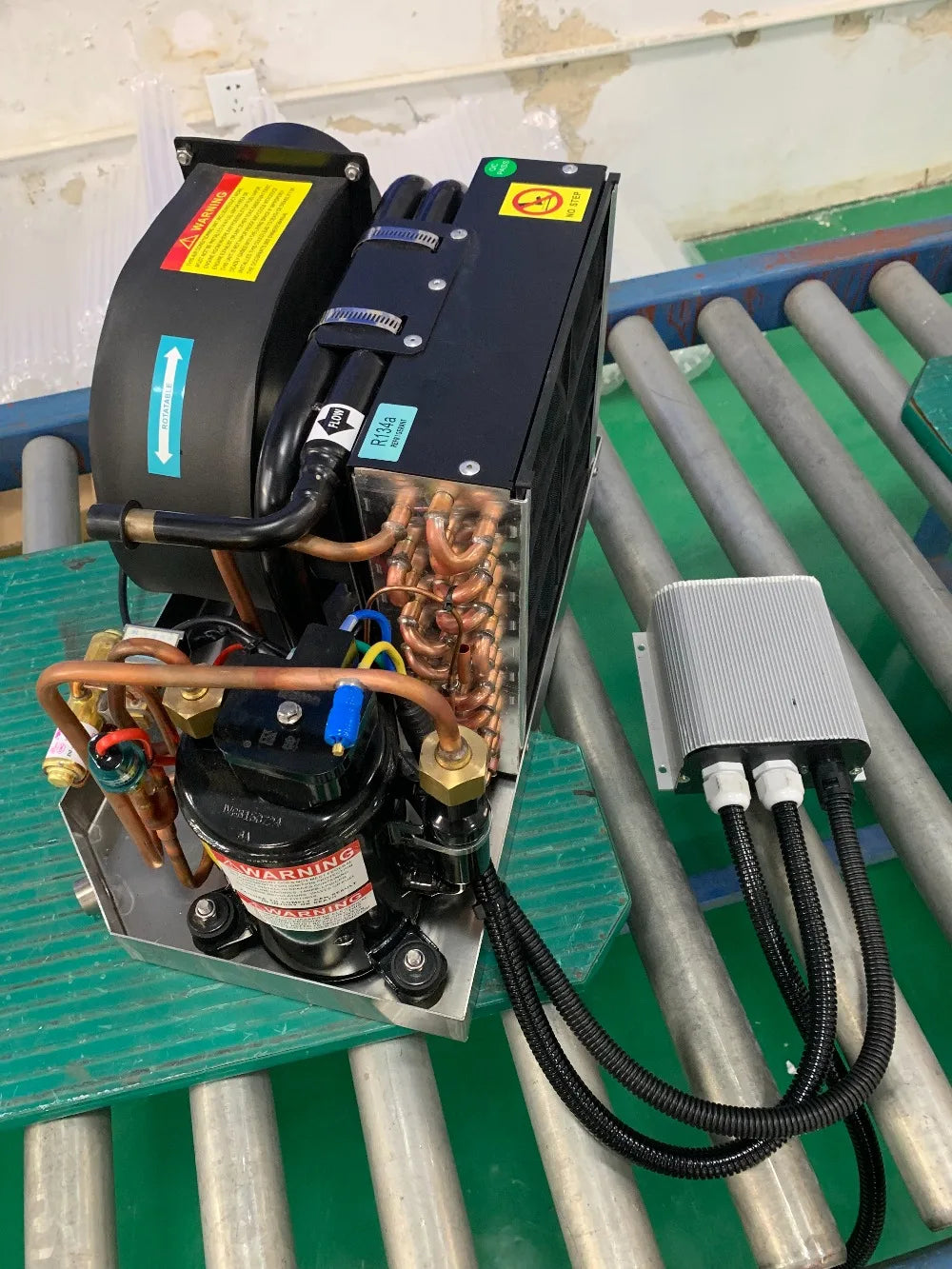 For Industrial Marine 12000btu 12V Self-Contained Air Conditioner Heating Cooling System for Vessels Boats DC