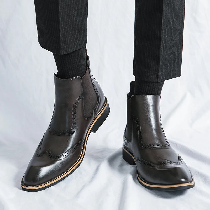 Genuine Leather Shoes Chelsea Boots for Women Retro Carved Boots Round Toe Ankle Boots British Style Women Shoes Winter/Autumn