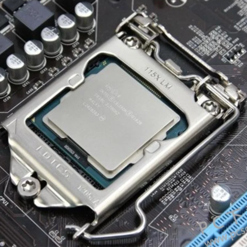 Core i7 640M SLBTN 2.8GHz 2-Core 4M Laptop Processeur Socket G1 / rPGA988A notebook CPU