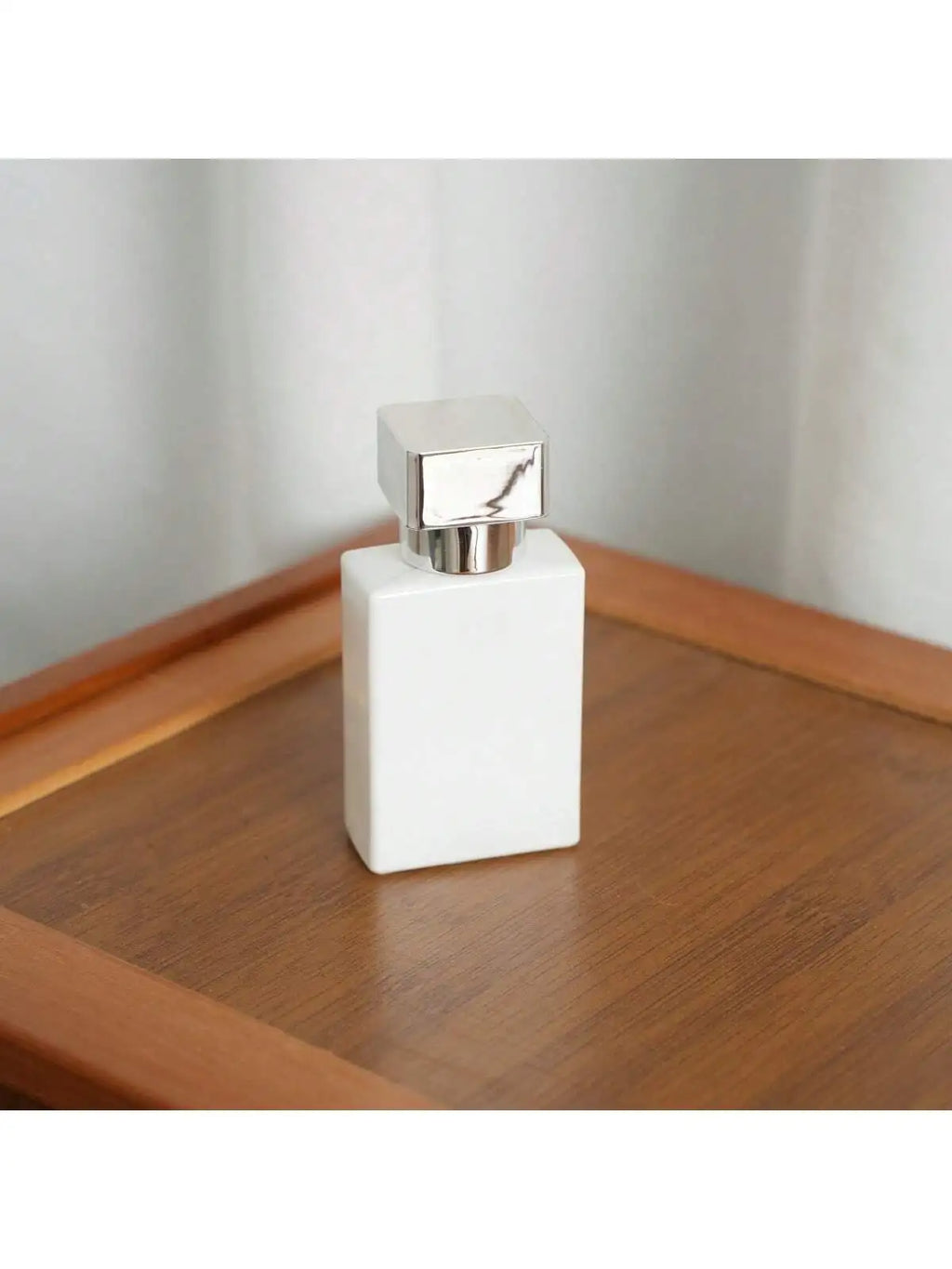 1pc Glass Refillable Perfume Bottle, 30ml/50ml Fine Mist Perfume Atomizer, Portable Cosmetic Sample Container, Travel Accessory,