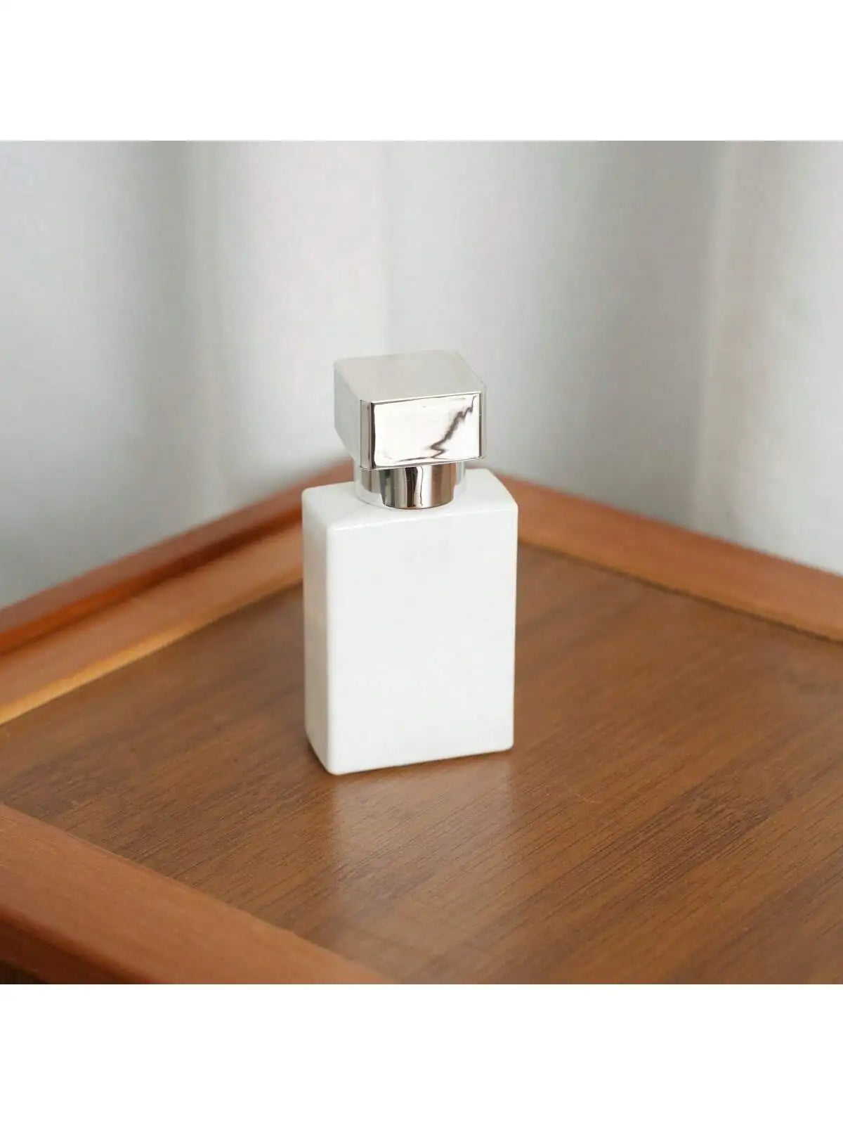 1pc Glass Refillable Perfume Bottle, 30ml/50ml Fine Mist Perfume Atomizer, Portable Cosmetic Sample Container, Travel Accessory,
