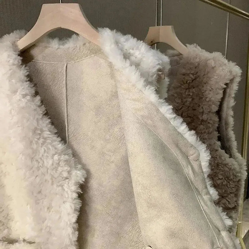 Female Lamb wool Waistcoat Jacket 2025 Spring Autumn New Single Breasted Slim Sleeveless Coat Warm Women's Short Casual Vest Top