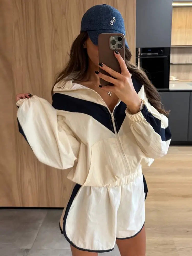 Fashion Contrast 2 Piece Short Set Women's Stand Collar Zip Lightweight Jacket Loose Mini Shorts 2026 New Lady Casual Outfit