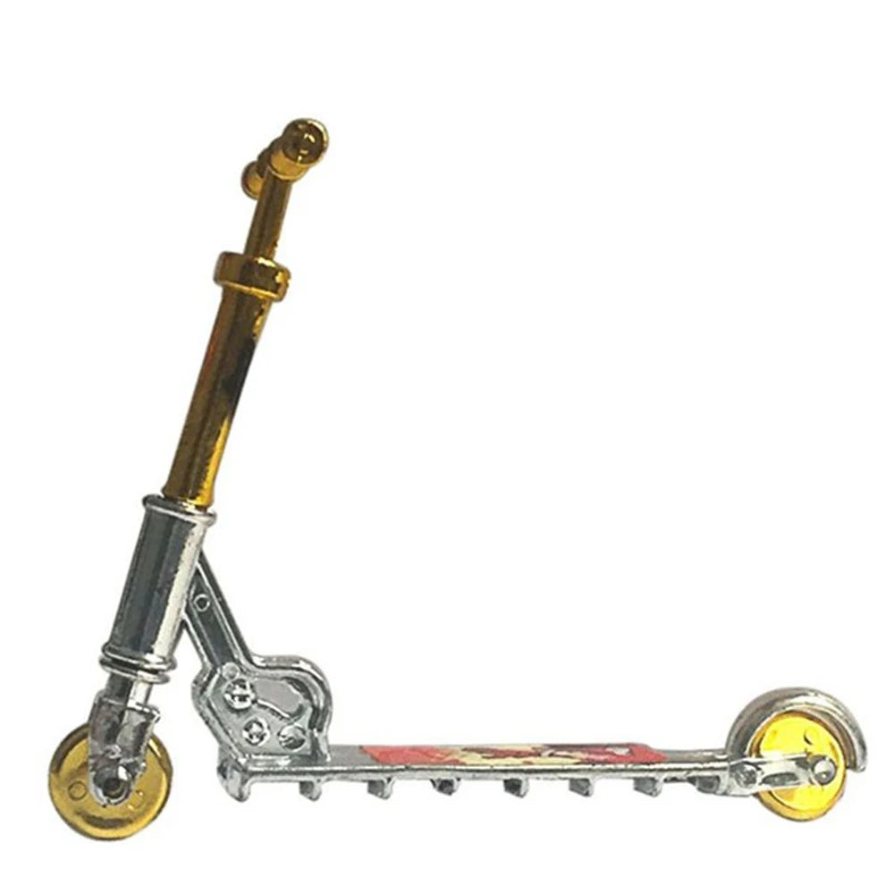Quality Educational Toys Fingerboard Children's Finger Bike Two Wheel Scooter Mini Finger Scooter Mini Scooter Finger Scooter