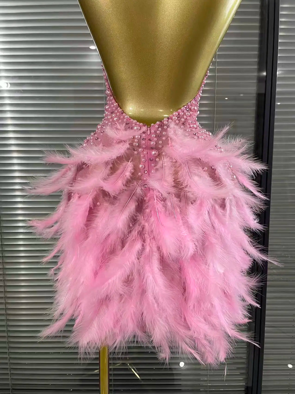 Shining Beading Women Sexy Halter Backless Feathers Bodycon Mini Dress Nightclub Party Celebrate Birthday Photoshoot Outfit