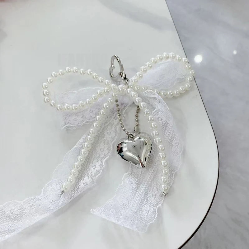 Sweet Handmade White Beaded Bowknot Lace Bag Charm Imitation Pearl Heart Pendant Keyring Exquisite Backpack Keyring Decorations
