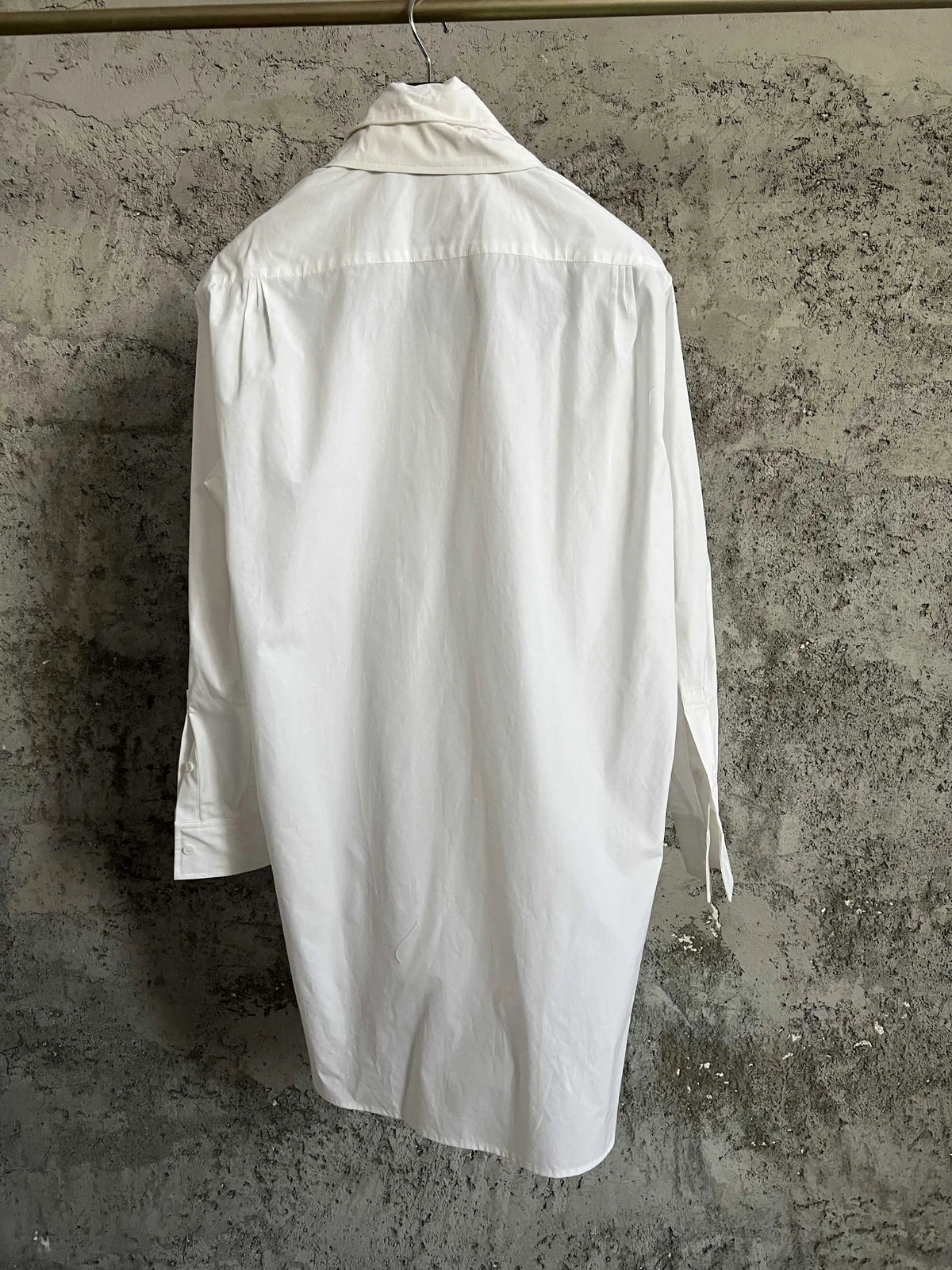 Original design detachable collar contrasting color shirt, cotton asymmetrical collar white and black shirt design