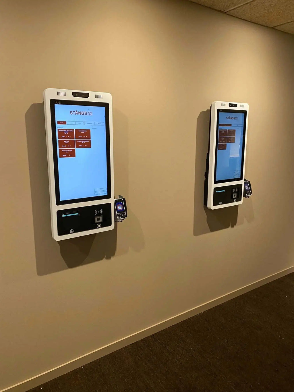 21.5/24/2732/43 Inch Capacitive Touch Screen NFC Enabled Card Reader  Wi-Fi Windows/Android Restaurant/Supermarket POS