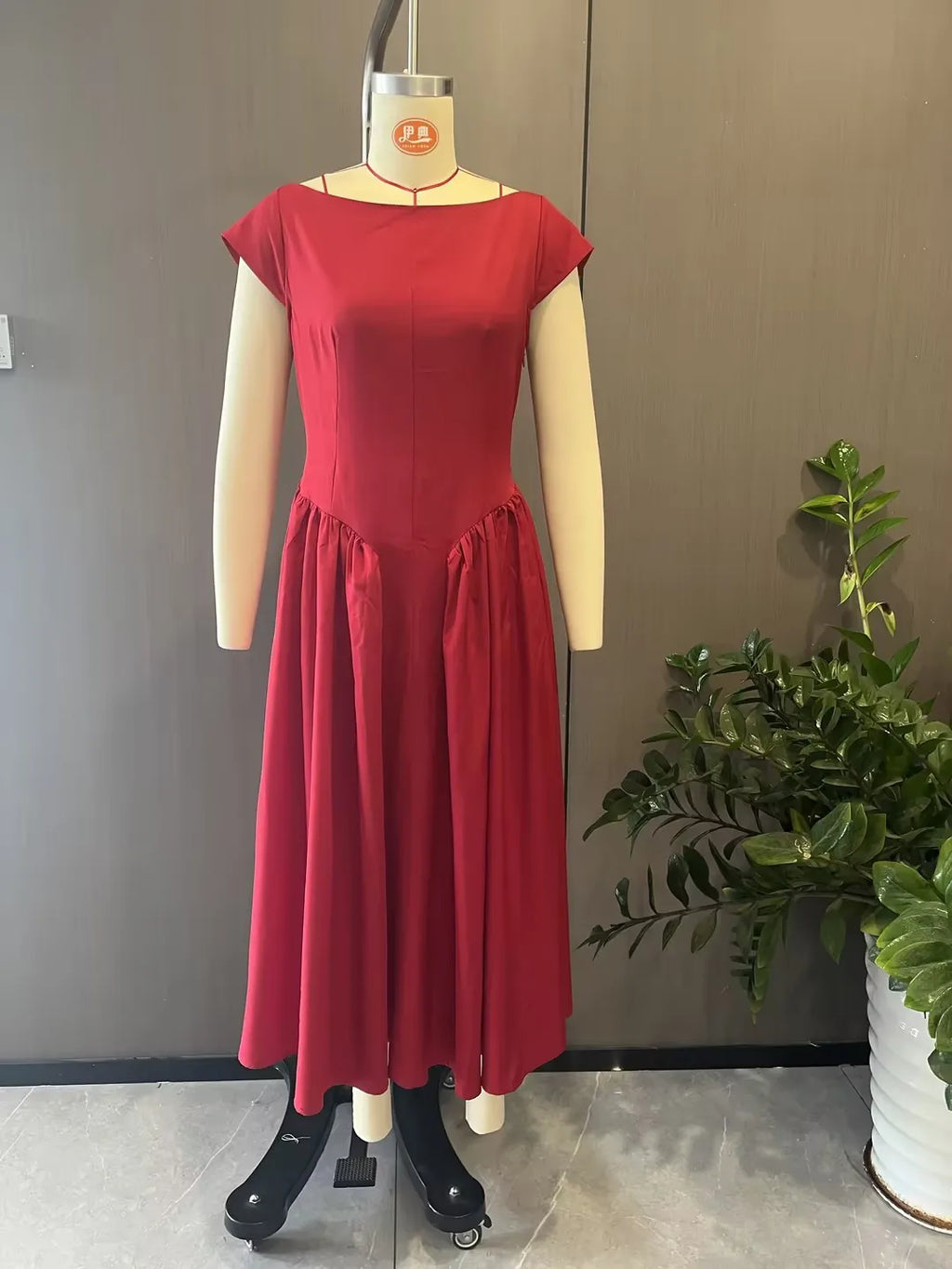 French Elegant Solid Backless Slim Fit Dress