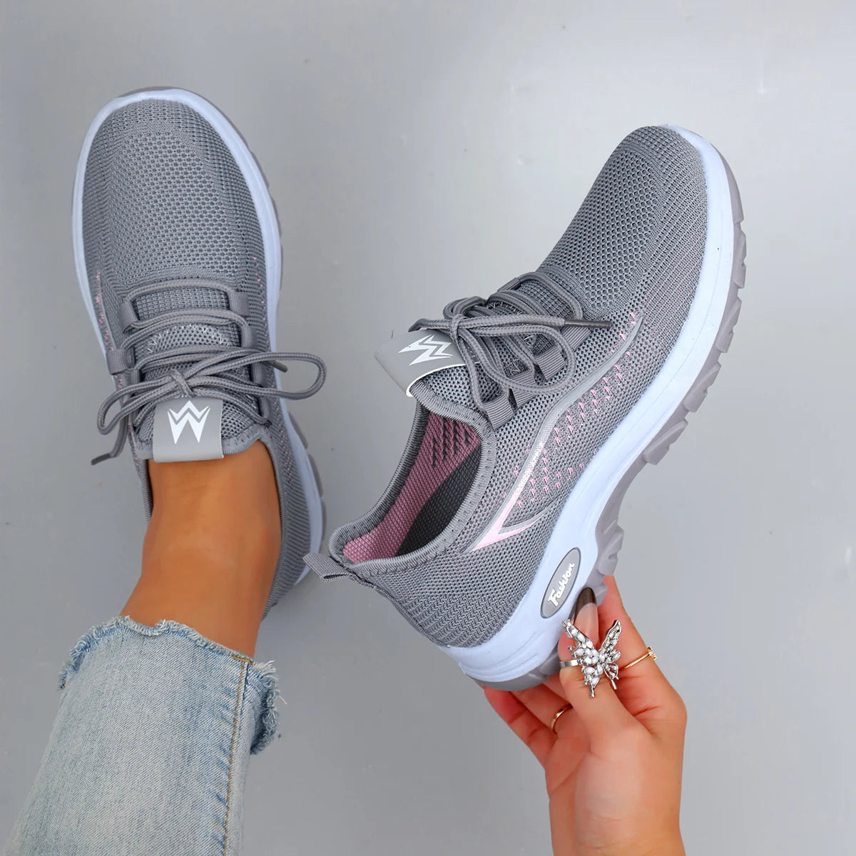 Spring and Autumn New Women's Casual Lace-Up Sneakers, Comfortable, Breathable, Lightweight and Wear-Resistant Sports and Casual Shoes
