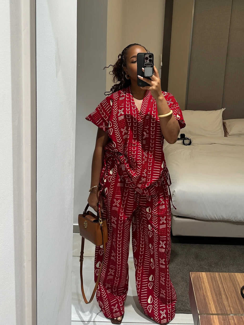 New Fashion Printed Two-piece Set Women's Loose Casual Short-sleeved Drawstring Waist Slimming V-neck Shirt Wide-leg Pants Sets