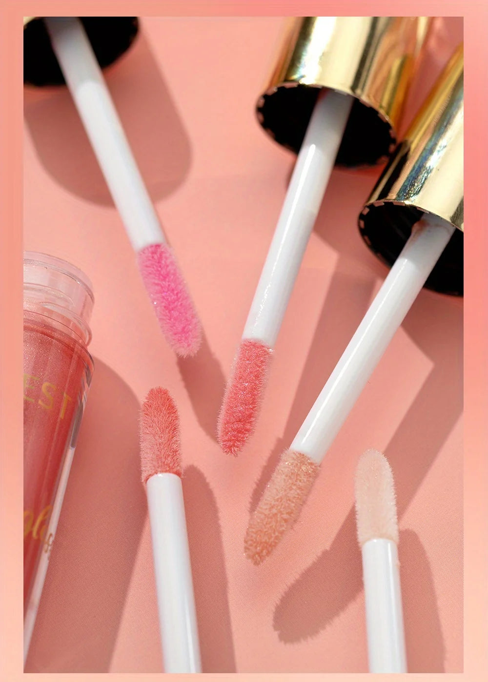 Shiny lip gloss, sparkling crystal, water-permeable and long-lasting color rendering, light and rich