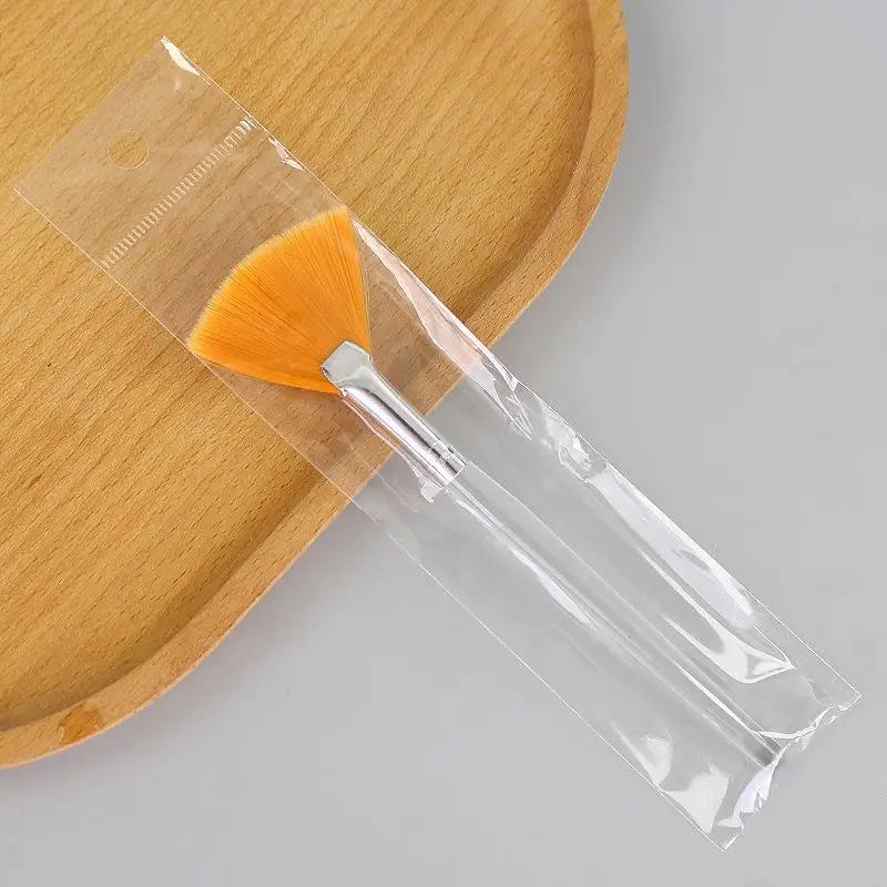 Fan-Shaped Makeup Brush Facial Mask Brush Soft Applicator Brushes Facial Beauty Tool DIY Tool