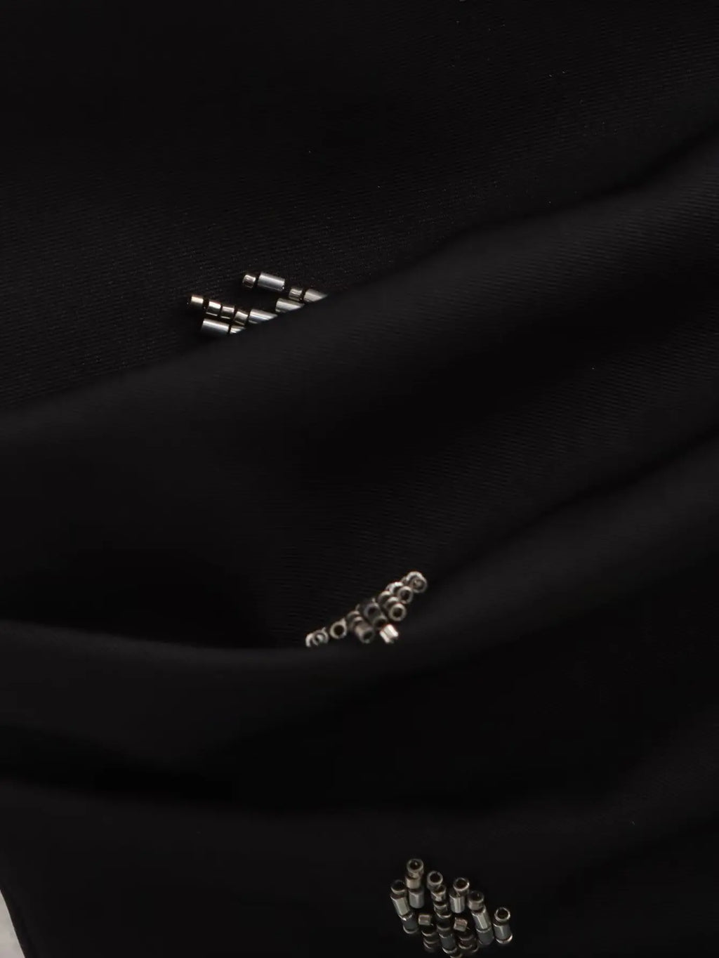 2025 New Women Sexy Single Shoulder Pearl Beading Asymmetrical Blouse T-shirt Summer Women Side Zipper Slim Shirts Chic Tops