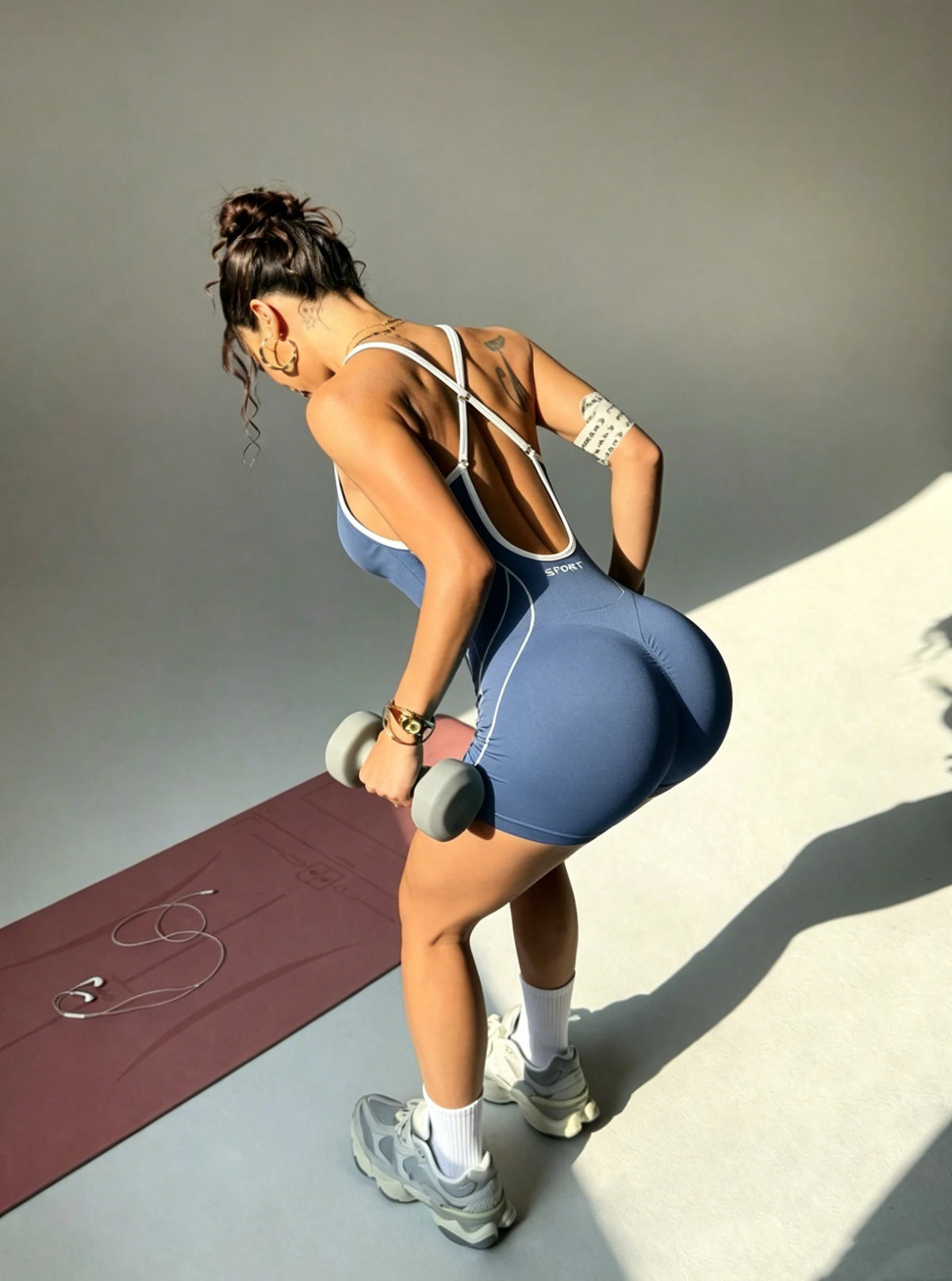 Women Contrast White Line Seamless Yoga Jumpsuit Thin Spaghetti Strap Scoop Neck Butt Lifting Short Bodysuit High Elastic Gym Wo
