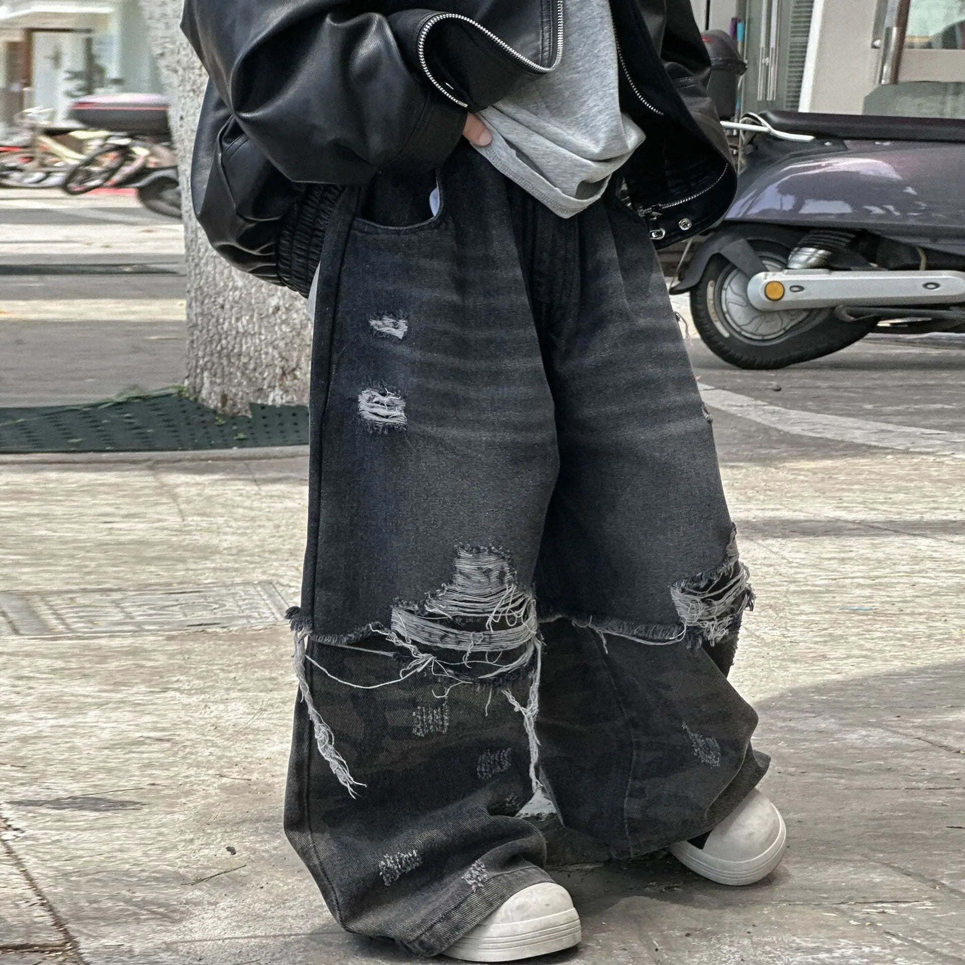 2025 New Boys' Cool Ripped Jeans Wide-leg Trousers American Retro Children's Trousers