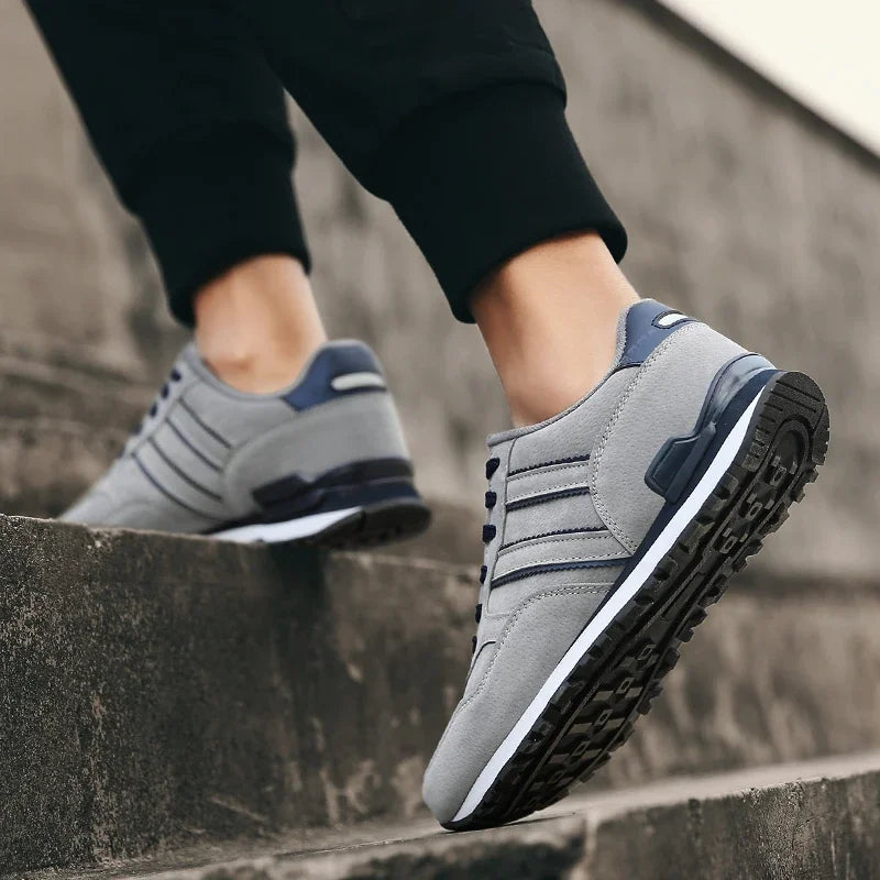Men Suede Leather Sneakers Men Classical Running Shoes Lightweight Comfortable Outdoor Sport Shoes Breathable Flat Jogging Shoes