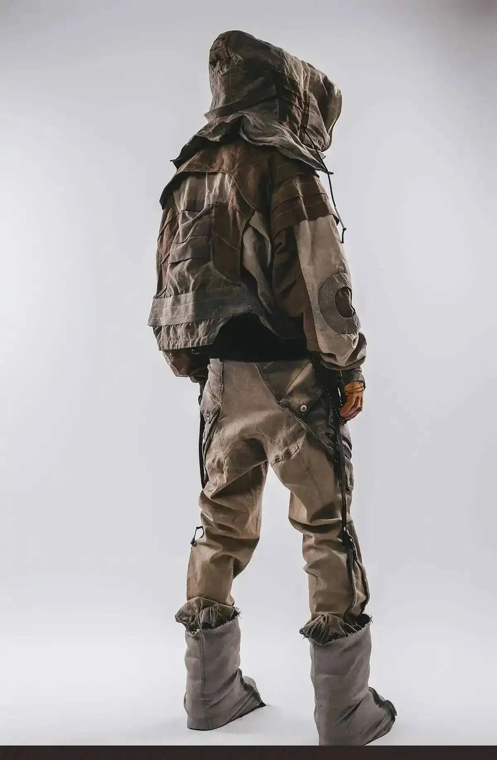 HKSH Autumn New Men's Hooded Distressed Patchwork Folded Waste Land Tactical Punk Techwear Shoulder Batwing Sleeve Jacket HK2392