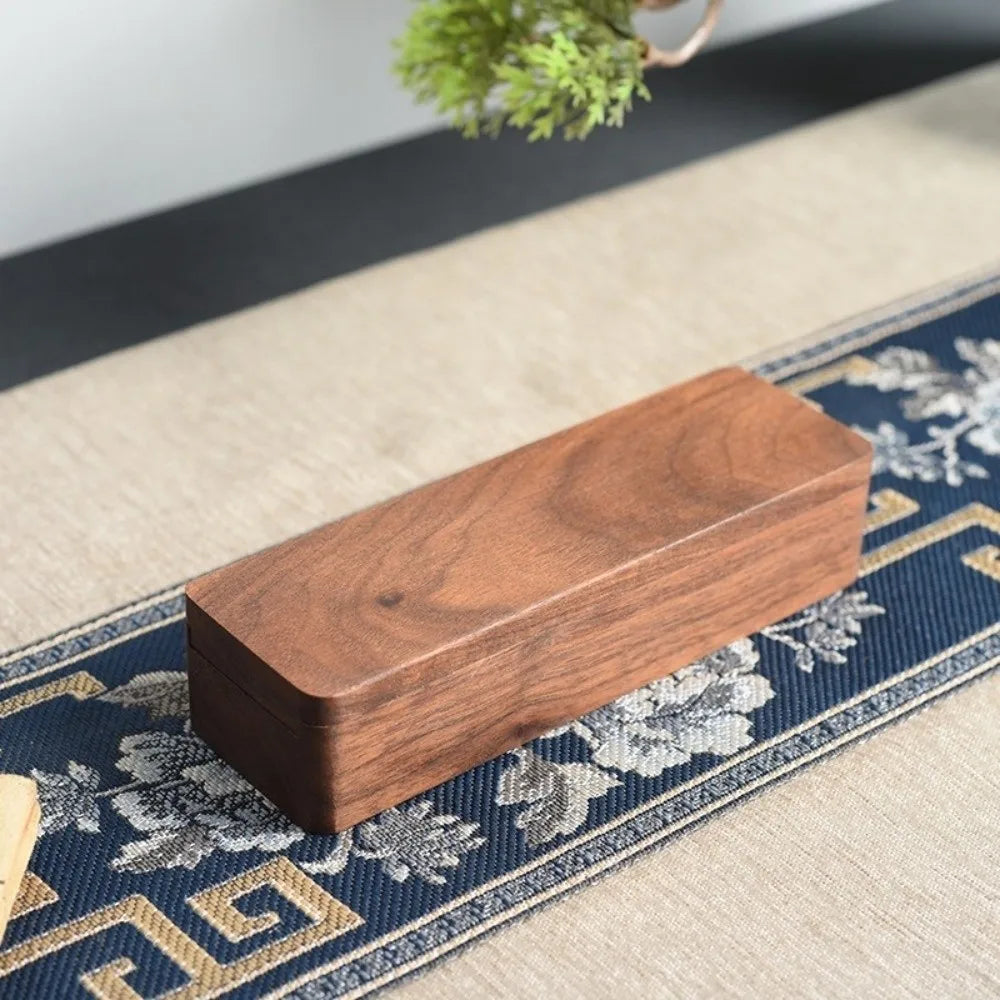 Magnetic Closure Walnut Wood Cat Whisker Box Elegant Design Solid Wood Pet Hair Storage Box Wooden Material Good Fortune