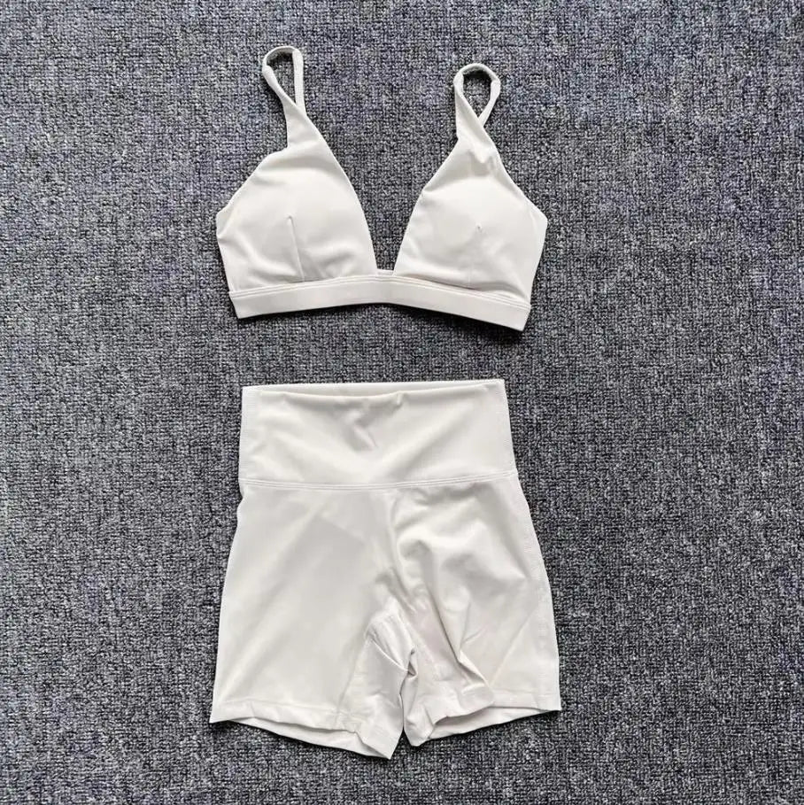 2PCS Nude Deep VNeck Sport Bra Women Yoga Sets Workout Gym Scrunch High Waist Fitness Push Up Shorts Running Avtive Suit XP187