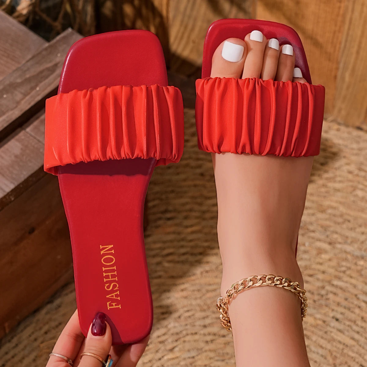 Summer Women Slippers Casual Beach Square Head Slippers Simple Pleated Sandals Open Toe Flat Heel Shoes Outdoor Slides Women